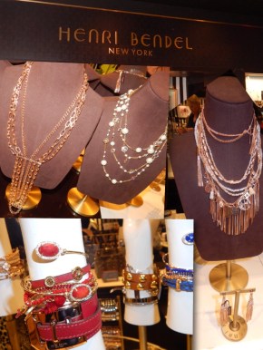 Rose Gold Bendel Rox Signet Ring with matching Bendel Rox Disc Stud earrings.